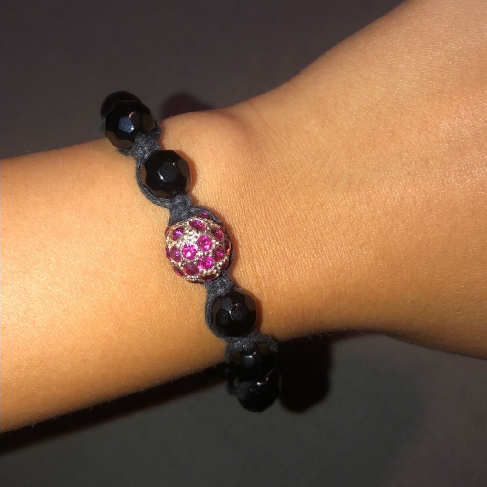 Beaded black and pink bracelet